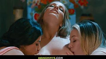 River Lynn and Gal Ritchie, let's accept Annie King