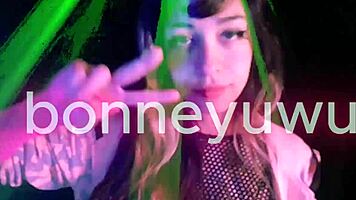 bonneyuwu shakes her sexy argentinian twerk booty 🍑🔥