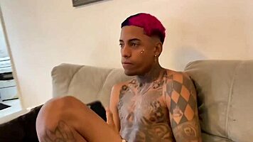 Amanda Souza Invites Guest Home