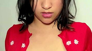 outdoor photo shoot turns into nude creampie pounding for colombian teen beauty uh wait...