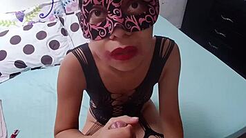 colombian teen sucks huge cock in top homemade clip