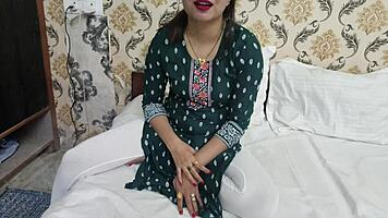 Desi bhabhi pussy fucked rough by jija while giving handjob to lover