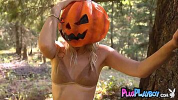 Big ass blonde teen sky pierce poses beautifully masked in lingerie stripping