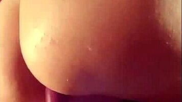 Hey tess this curvy teen ass shakes while toying