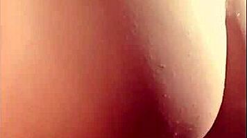 Hey tess this curvy teen ass shakes while toying