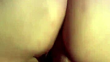 i gave my tight pussy bareback as a christmas gift to my nerdy friend and let him cum deep inside 🎄💦