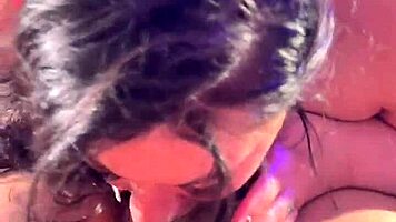 i gave my tight pussy bareback as a christmas gift to my nerdy friend and let him cum deep inside 🎄💦