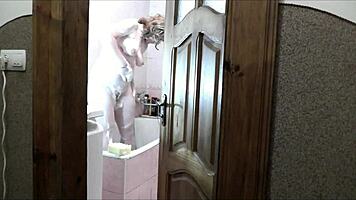 sexy blonde milf masturbates wet pussy roommate watches cumshot