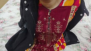 Horny Indian Girl Deepthroats Big Cock in Jungle Hindi