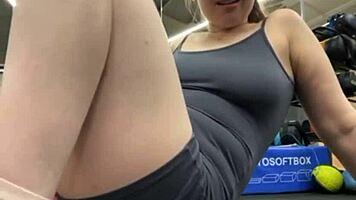 i squirted insanely hard after gym stranger fuck 😩💦