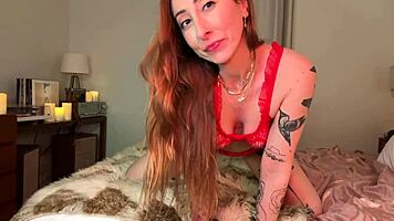 Horny Long-Distance GF Surprises with Squirt-Filled Homemade V-Day Solo