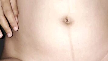 ngentot istri tetangga di mobil penuh sensasi 😈🚗