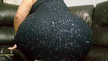 i grabbed stepbros phone and filmed me spreadin my wet pussy n ass