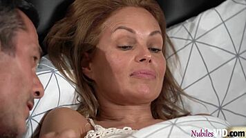 hey liz, family pie creampie fills your petite hole deep? 💦