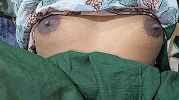 desi beauty twerks her ass seductively in front of eager guy