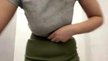 BIG NATURAL TITS BOUNCING Hard In Gym Workout