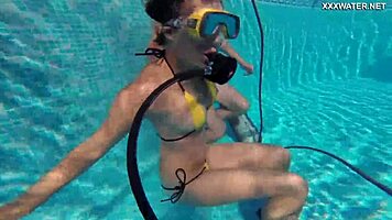 Candy And Lizzy Fuck Mike Hard Underwater!