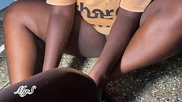 check out this black mature's trimmed pussy up close 😍