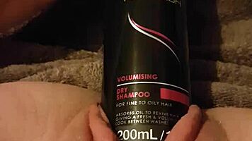 stretch my gaping pussy with this huge hairspray can slut!