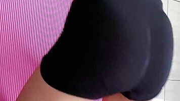 Zumba instructor gives wife-shaking orgasmic creampie thrill