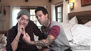 Fetish Teens Flash Tits in Exclusive Backstage Reveal