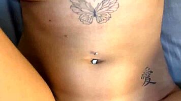 amateur college coed shows huge natural tits