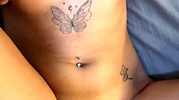 amateur college coed shows huge natural tits