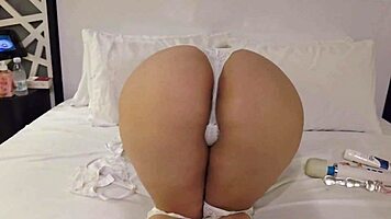 nerdy pawg teases fat ass anal play in bed!