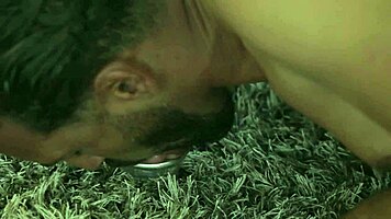 tony tigrão fucks melissa lisboa's feet and cums hard!