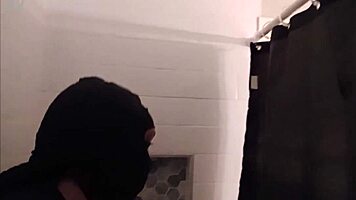 i catch burglar and make him worship my ebony ass passionately.