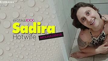 wanna see sadira hotwife gettin' all wet and curvy solo? molhadinha full scene 🔥