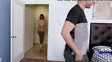 brad knight digs into lauren phillips' milf pussy feast 😋