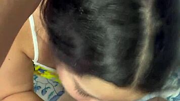 Chupando pau veiudo endurecendo na boca gozada facial parte dois