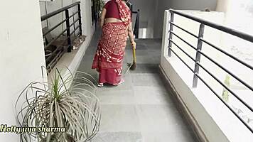 desi maid gets fucked hard with dirty talk closeup