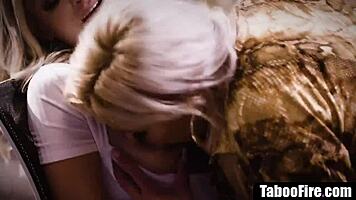 hot blonde secretary licks milf boss's pussy to score the job 😘👅💦