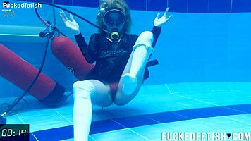 horny ashlee rose soaks wet pussy in slutty scuba dress underwater