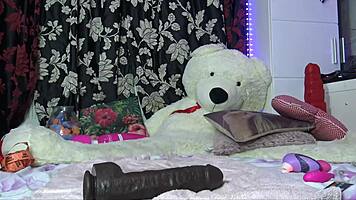 hey siswet's pushing anal toys in free chatroom fun