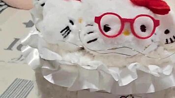 vietnamese beauty gets wet hairy pussy creampied by stranger on valentines