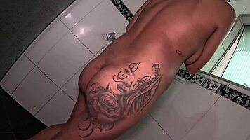 pregnant teen brazilian bathes and bares it all