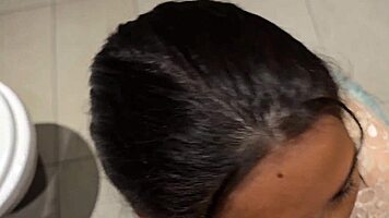 tengo sexo en baño público con latina jugosa 😈💦