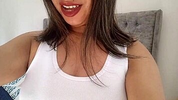 Enter class to learn seducing wet latina milf pussy with your cock