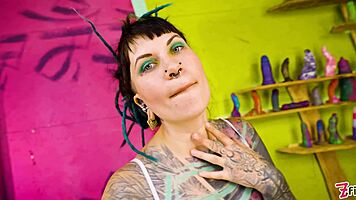 tattooed alt girl gapes wide testing z-filmz toywall deep in pussy and asshole for ultimate double toy fuck