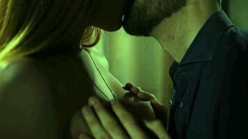 Shemale Daisy Taylor rams big cock deep in guy's ass