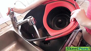 Maya kendrick ginger babe vacuums the cock