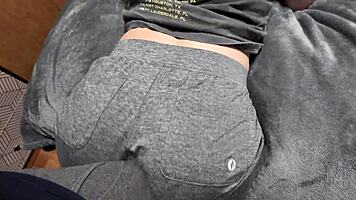Ass worship ends with cumshot on nina