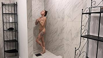 Fucking my close friend in the shower feels so wet and hot