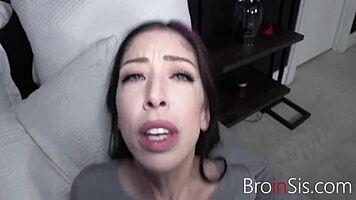 hot babe works while partner fucks her deep