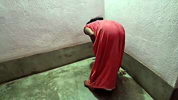 Young guy enjoys indian married woman fully