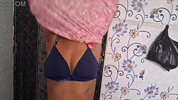 Desi bhabhi ko padosi ne hard choda