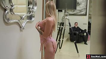 Blonde Alexa Flexy Gets Hard Double Penetration